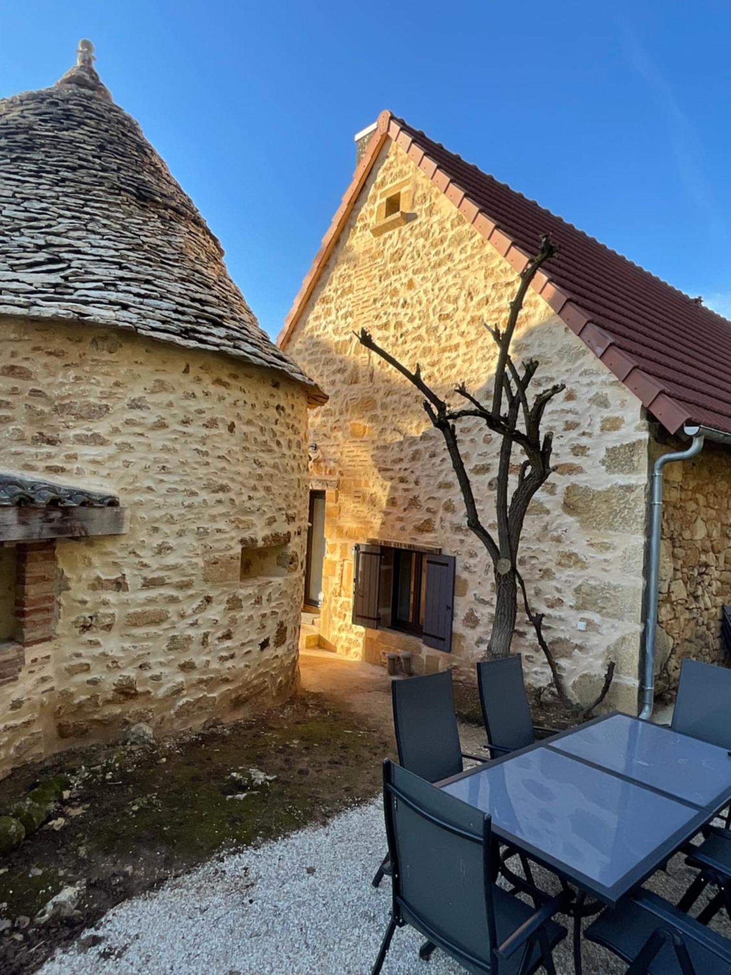 Вілла Domaine De La Source Castels Екстер'єр фото