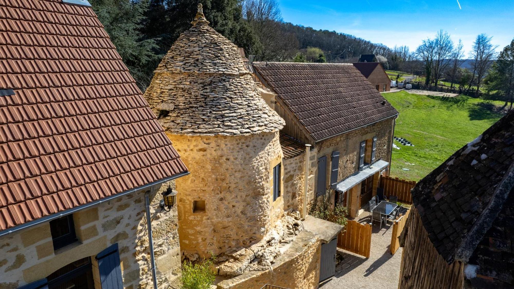 Вілла Domaine De La Source Castels Екстер'єр фото